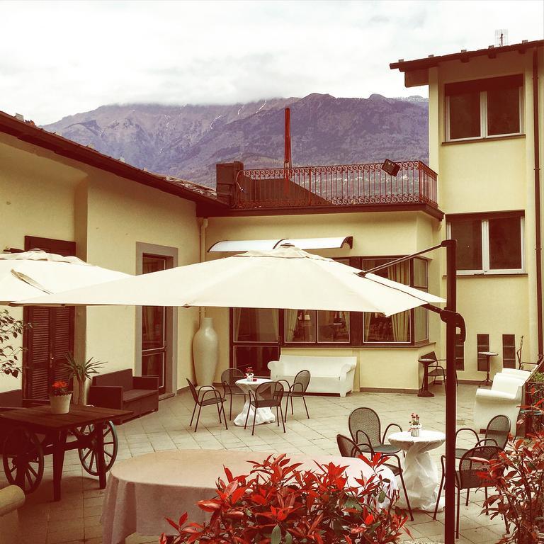 Hotel Trieste Morbegno Esterno foto